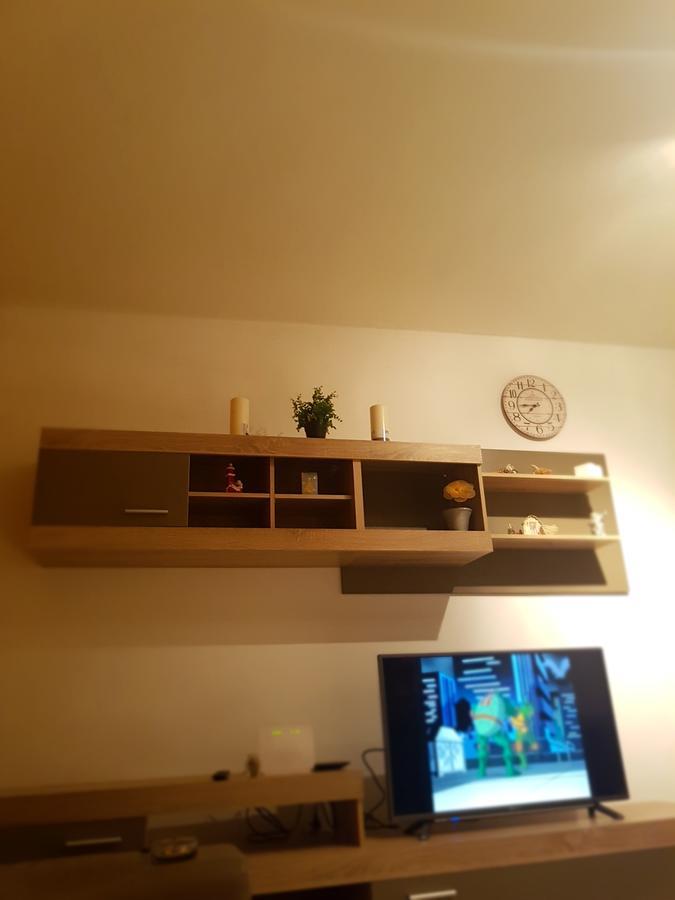 4 Kilometar To Centar Apartman *