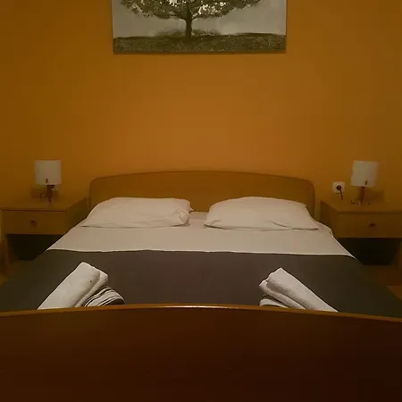Apartman 4 Kilometar To City Centar Split Exterior photo