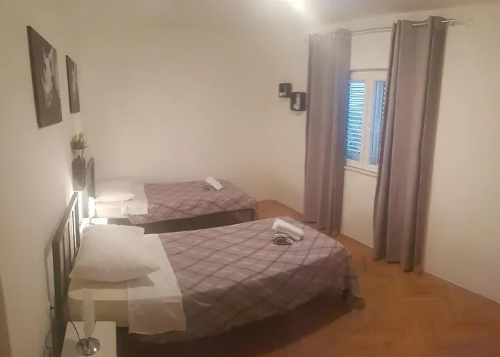 Apartman 4 Kilometar To City Centar